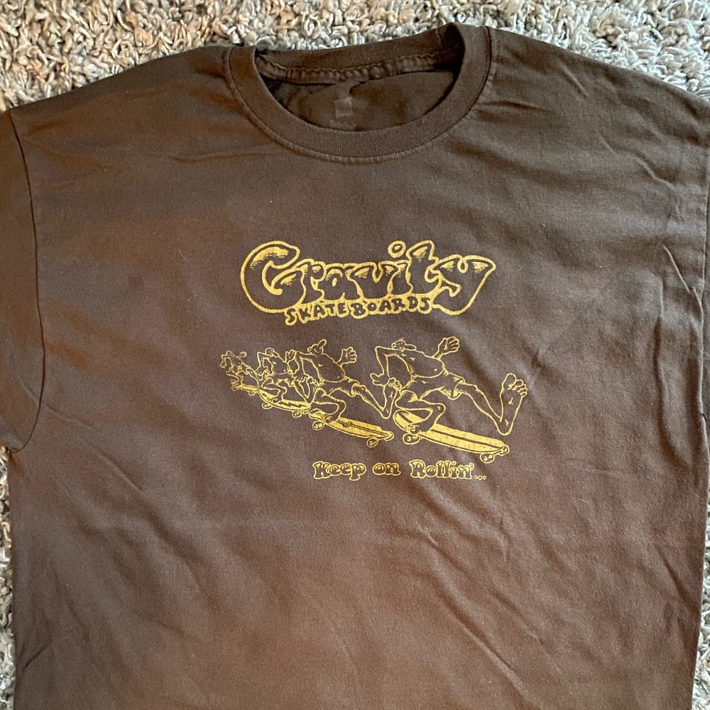 Men’s (L) Gravity Skateboards T Shirt
